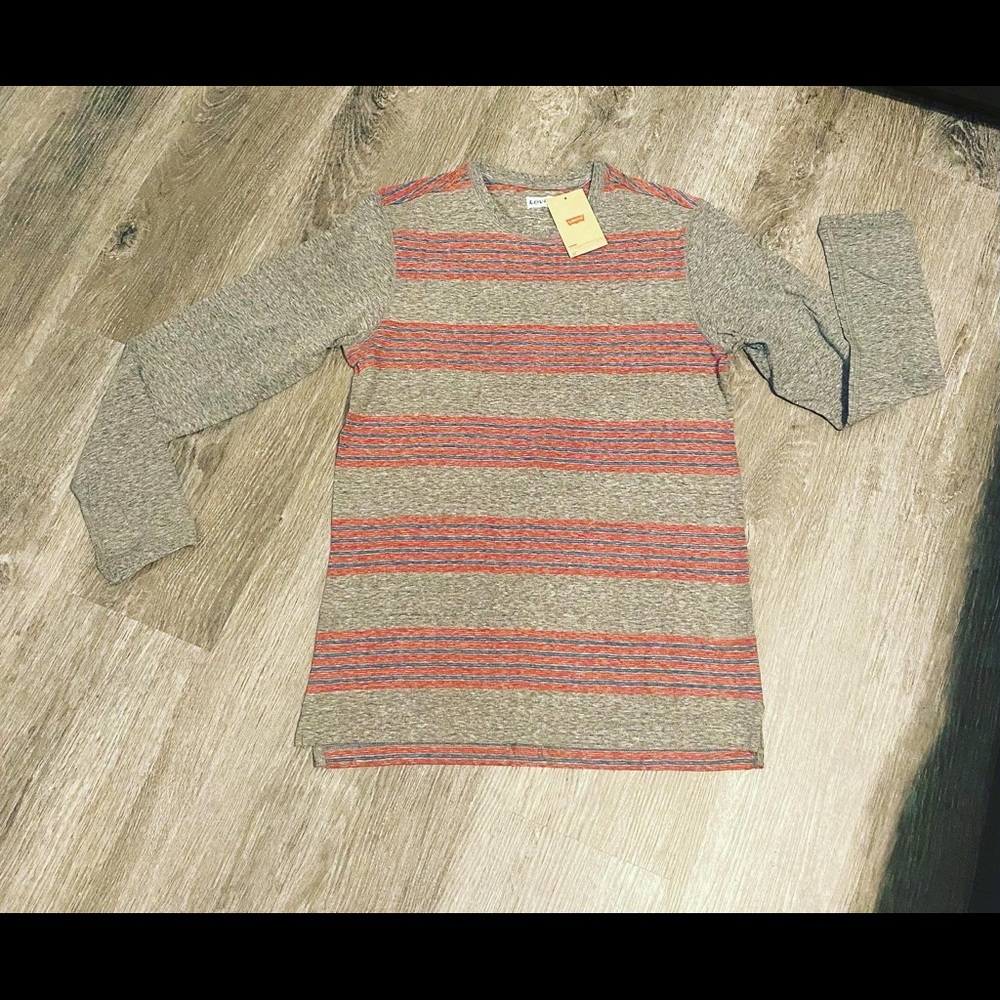 New! Mens Levis Top